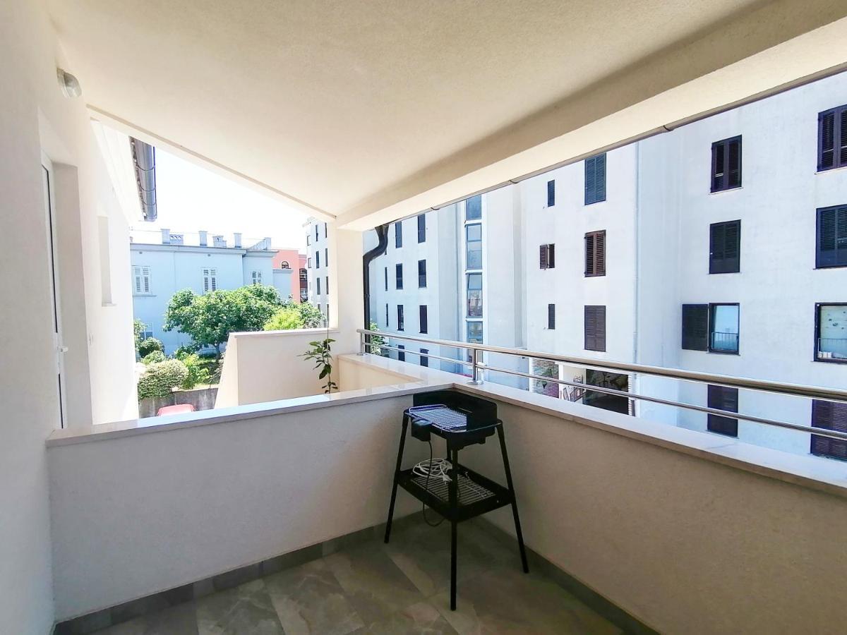 Holiday Apartment Dunja بولا المظهر الخارجي الصورة