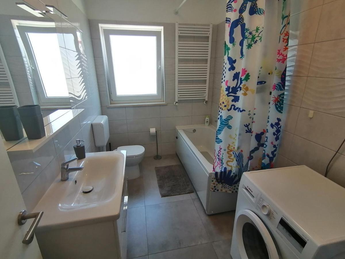 Holiday Apartment Dunja بولا المظهر الخارجي الصورة