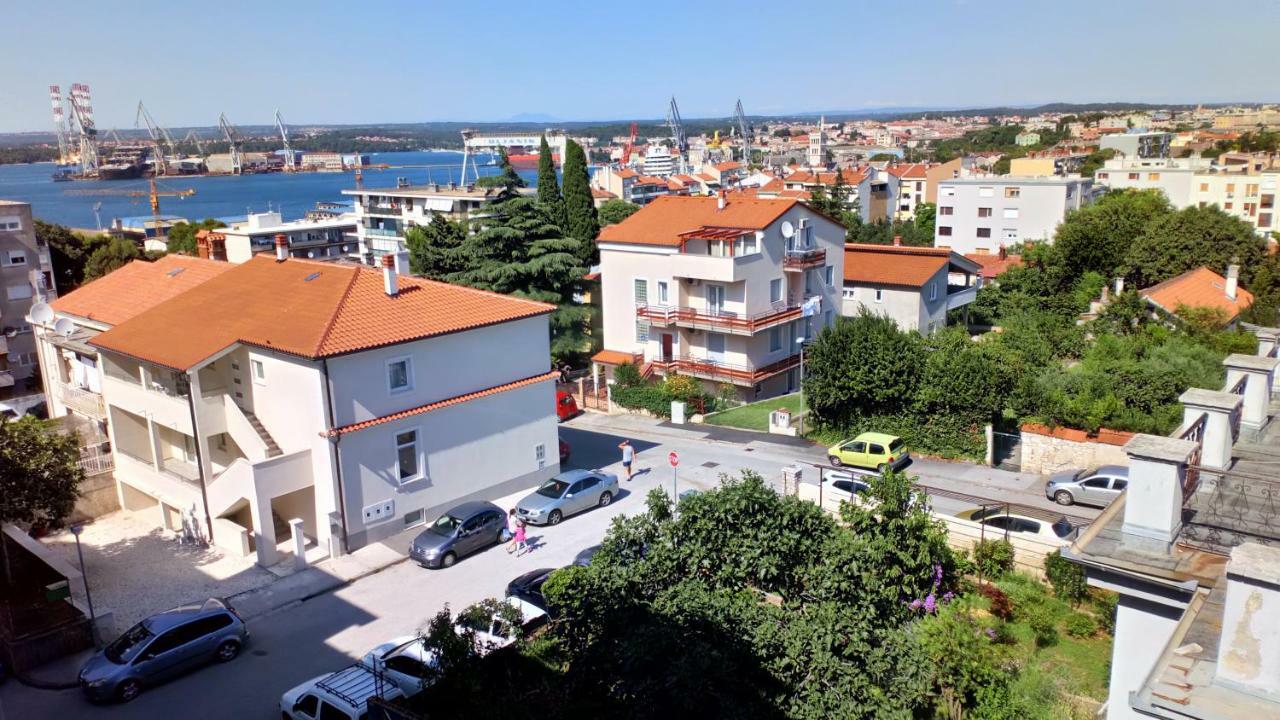Holiday Apartment Dunja بولا المظهر الخارجي الصورة
